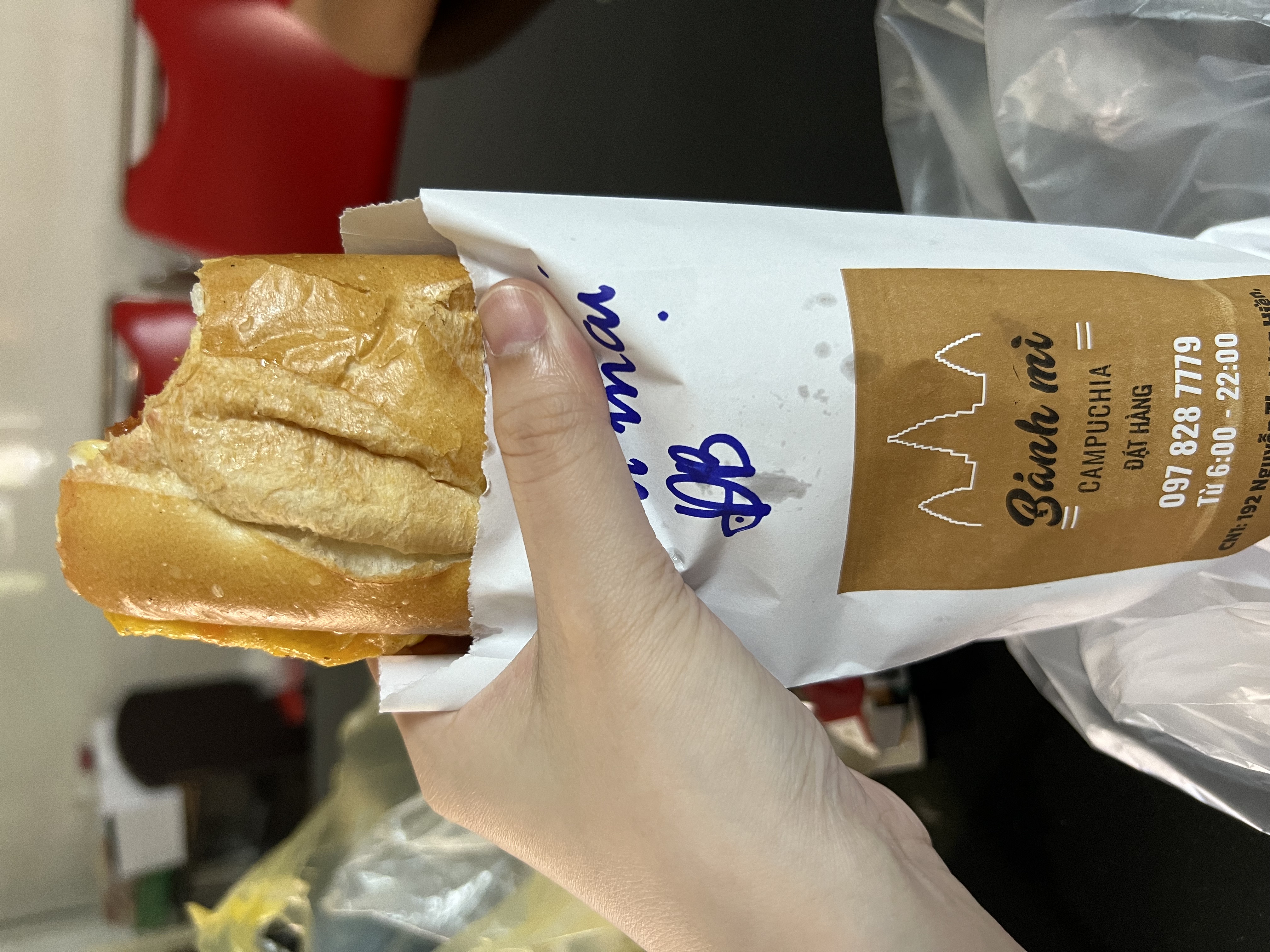 banh mi bo nuong campuchia