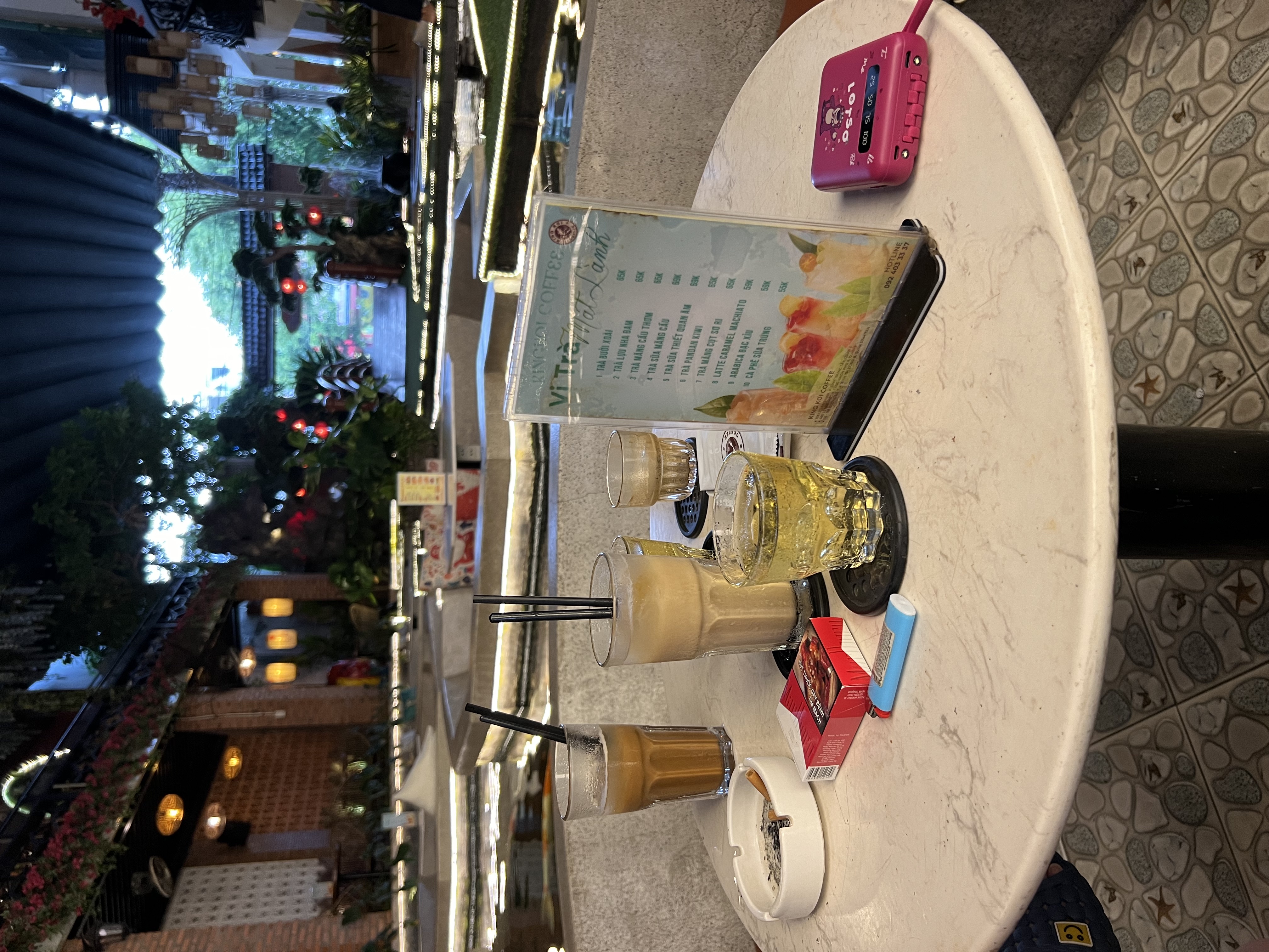 cafe king koi 1